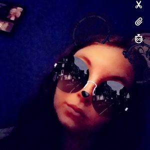 Meet your Posher, Candace